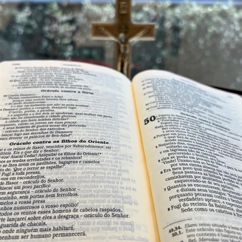 Bíblia Ave Maria Média Zíper - Marrom