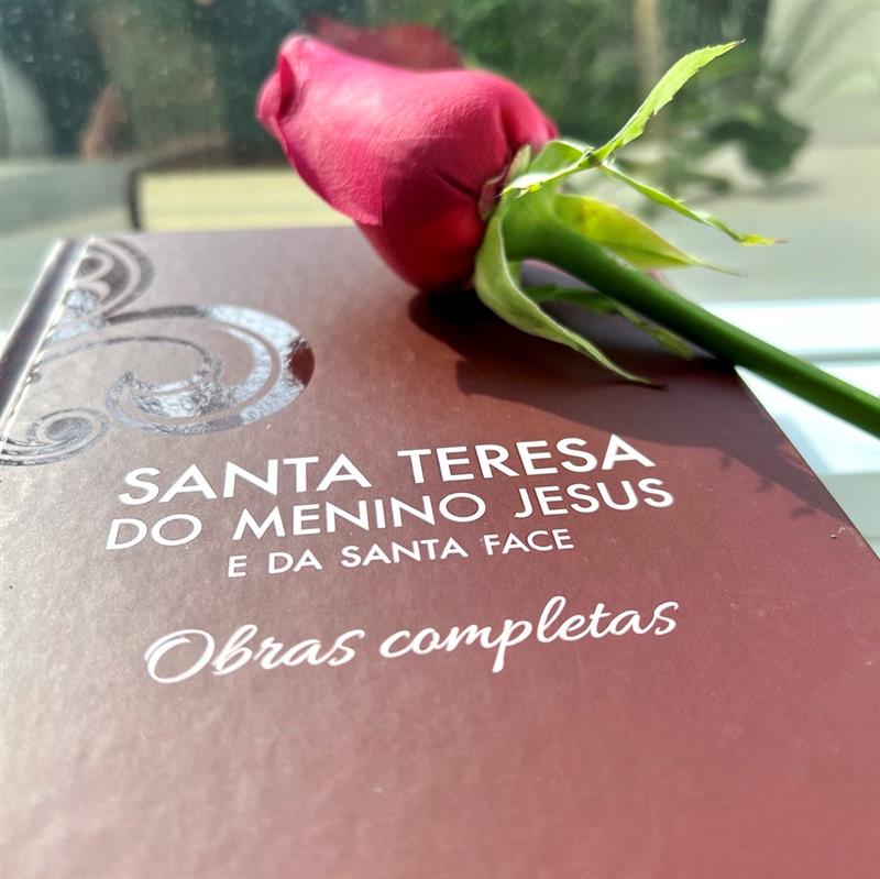 Livro Obras Completas Santa Teresa do Menino Jesus e da Santa Face